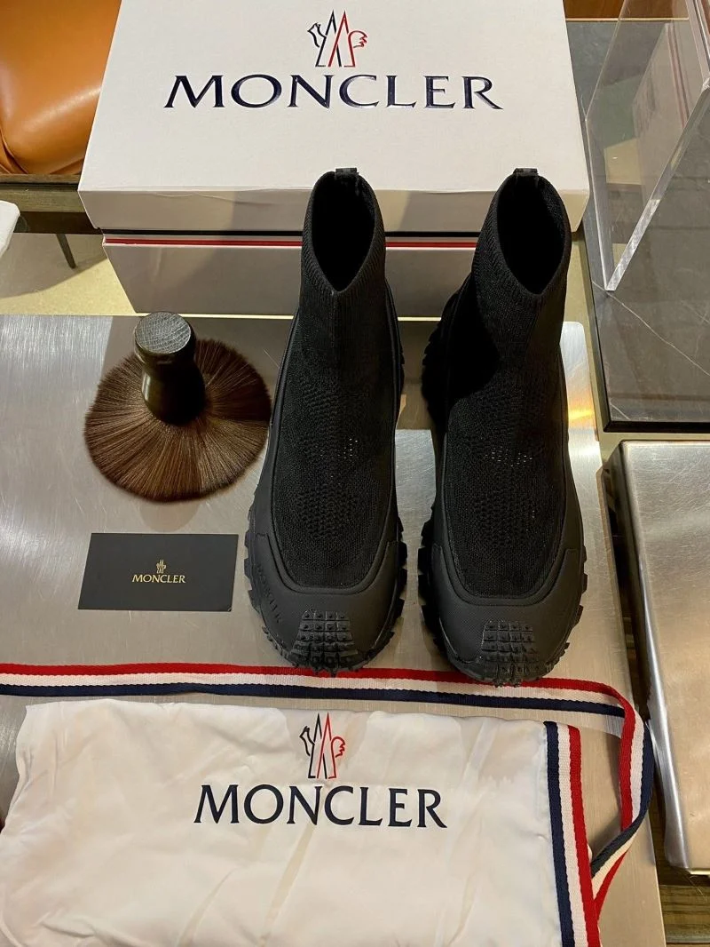 Versatile Moncler Boots 13737