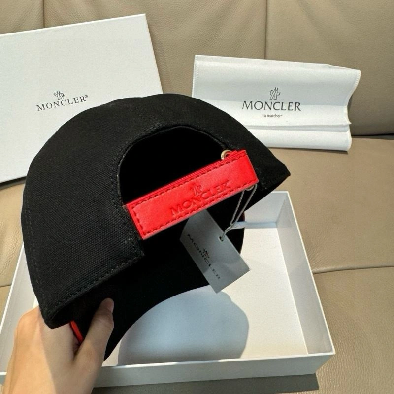 Moncler Caps Timeless 261117