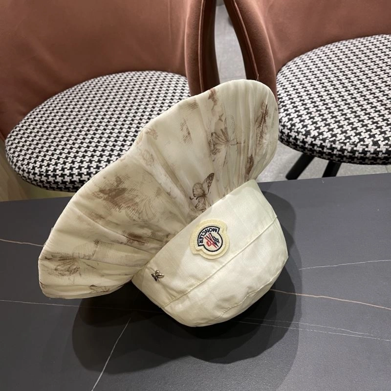 Moncler Caps Supportive 257456