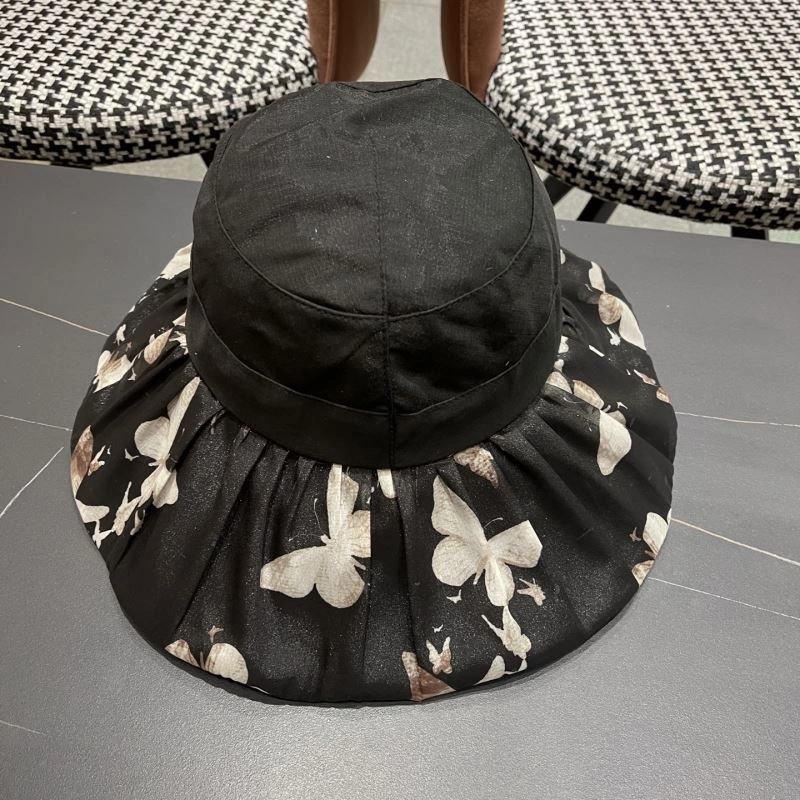 Moncler Caps Sophisticated 257455