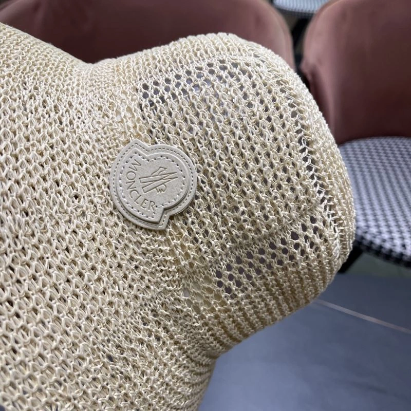 SmoothTexture Moncler Caps 257445