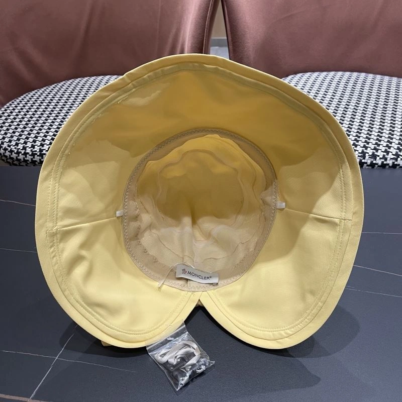 Moncler Caps SoftTouch 257420