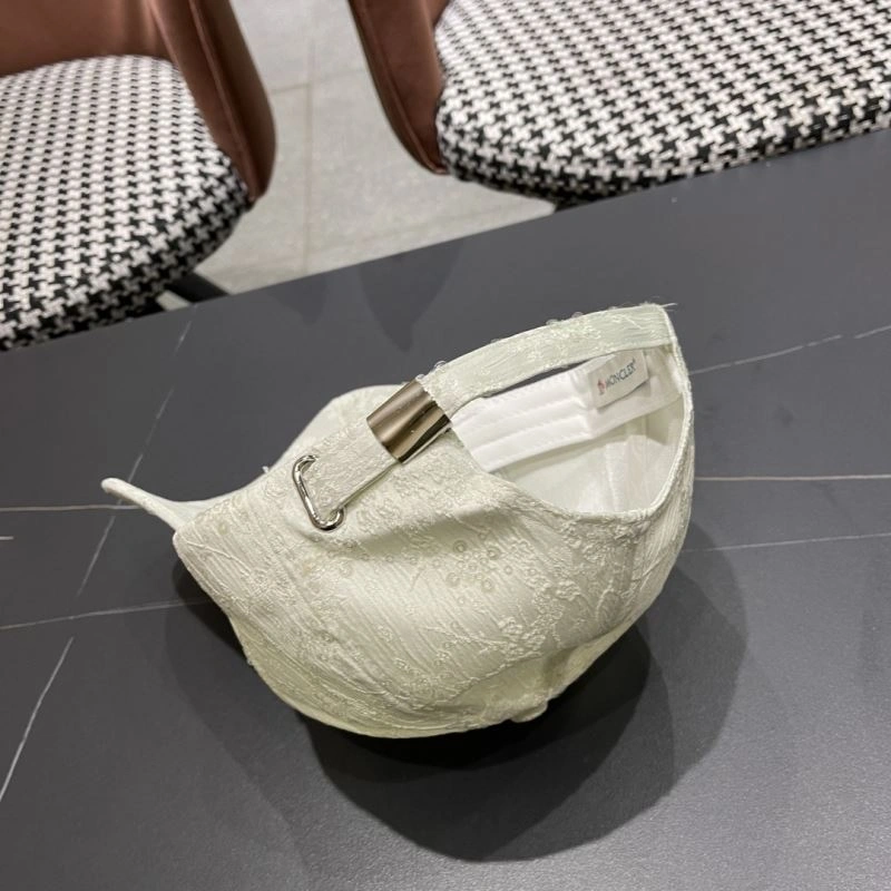 Moncler Caps Lightweight 257397