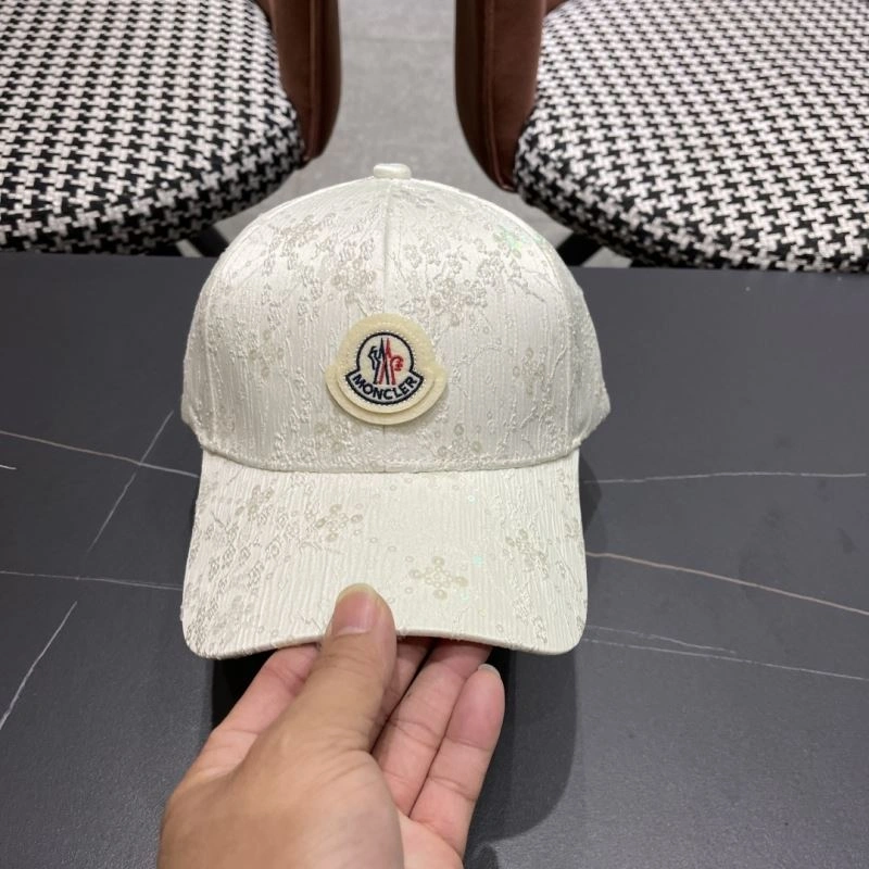 Moncler Caps Lightweight 257397