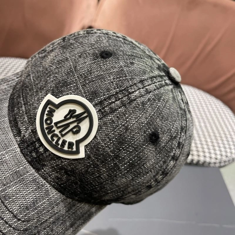 Moncler Caps Minimalist 257409