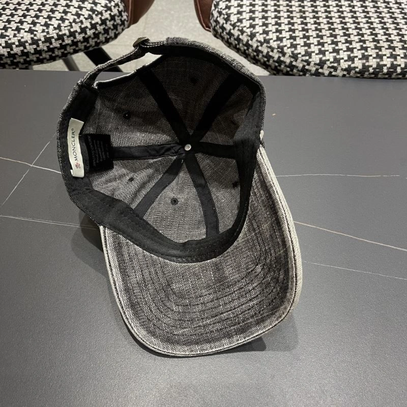 Moncler Caps Minimalist 257409