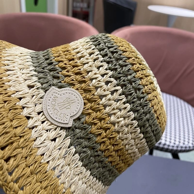 ZipUp Moncler Caps 257413