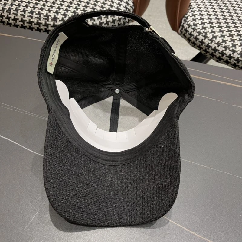 Moncler Caps Lightweight 257405