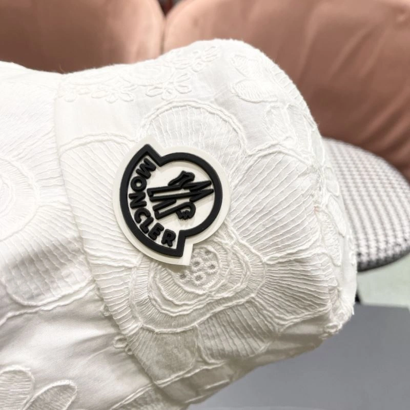 Moncler Caps Neat 257393