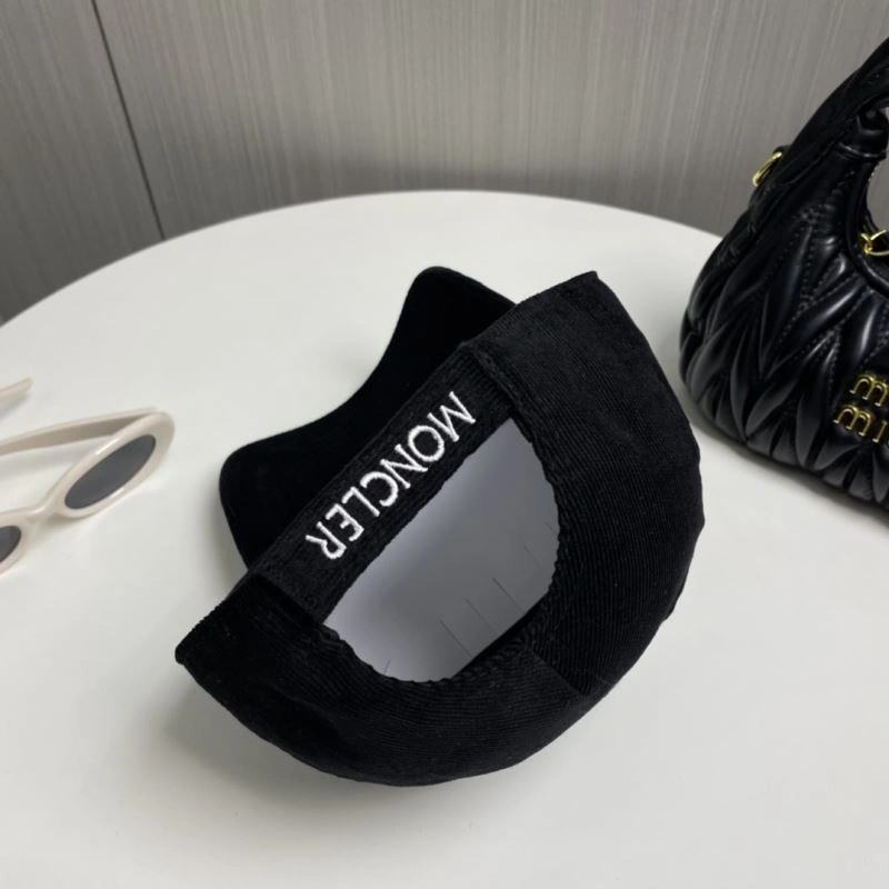 Moncler Caps Durable 257387