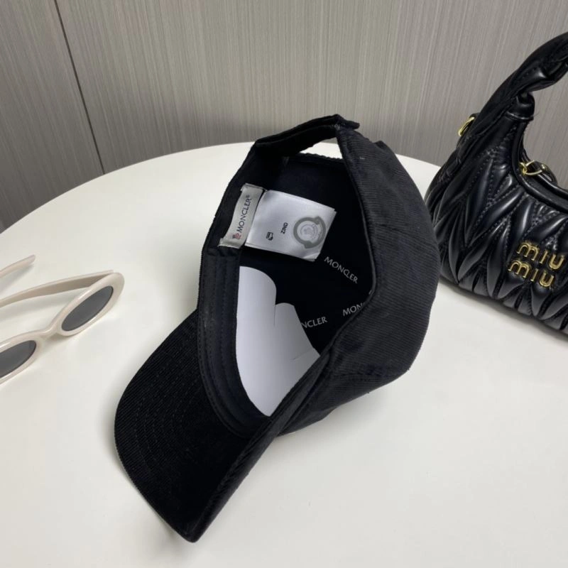 Moncler Caps Durable 257387