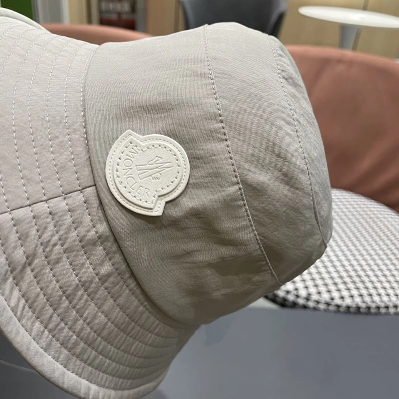Moncler Caps Supportive 257378