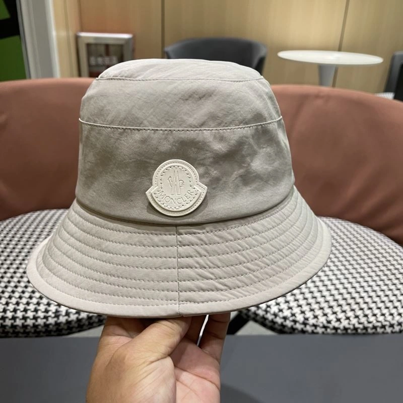 Moncler Caps Supportive 257378