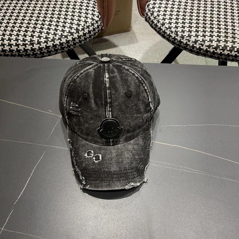 Moncler Caps Lightweight 257349