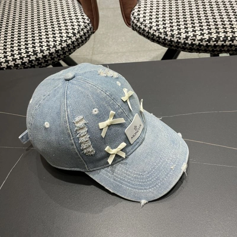 Versatile Moncler Caps 257372