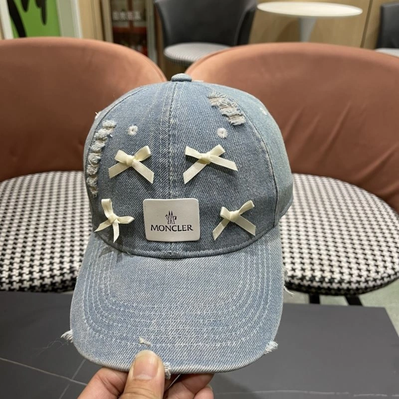 Versatile Moncler Caps 257372