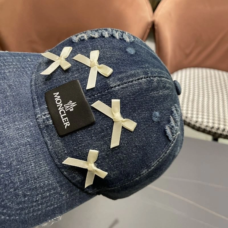 Flexible Moncler Caps 257351