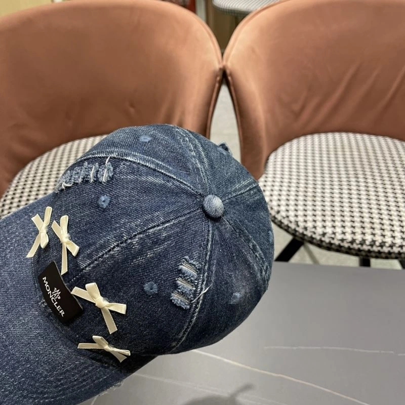 Flexible Moncler Caps 257351