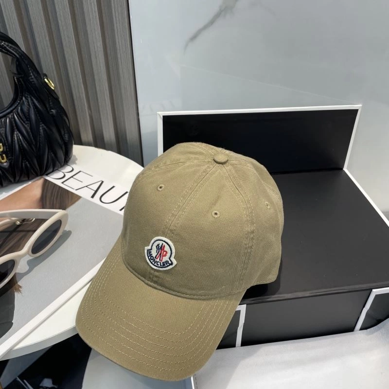 Moncler Caps Chic 257358