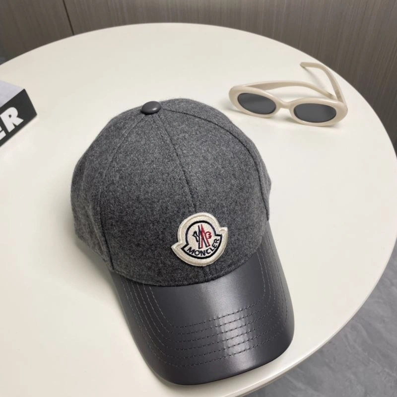 Moncler Caps Durable 257342
