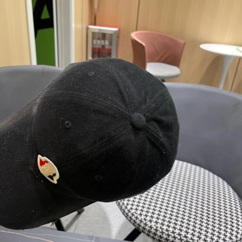 Moncler Caps Neat 257336