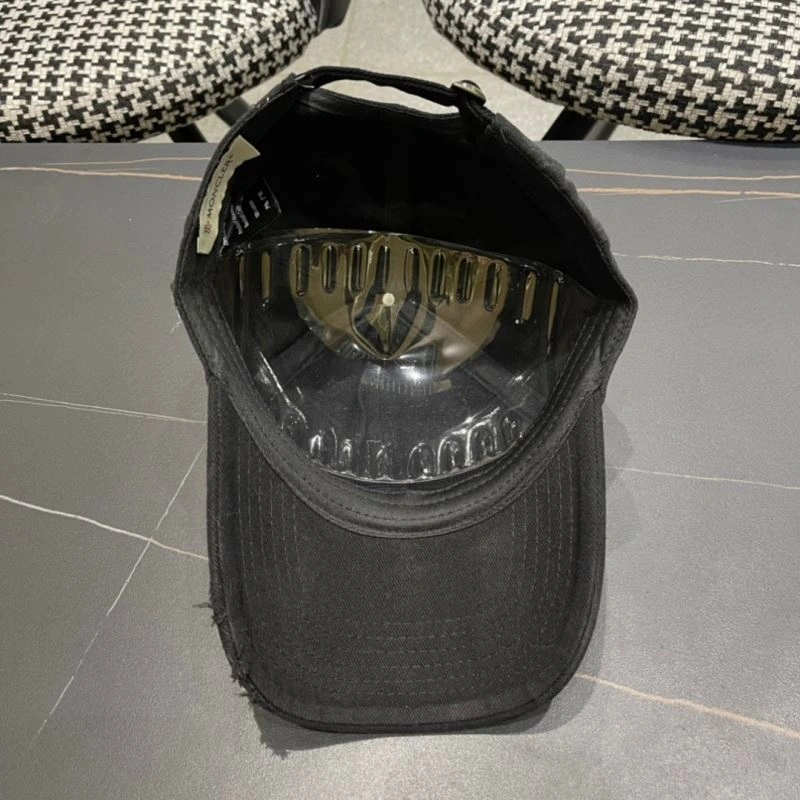 Moncler Caps Neat 257336