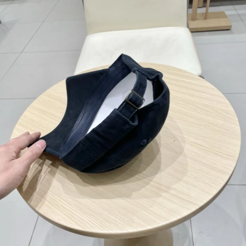 Moncler Caps Sophisticated 257331