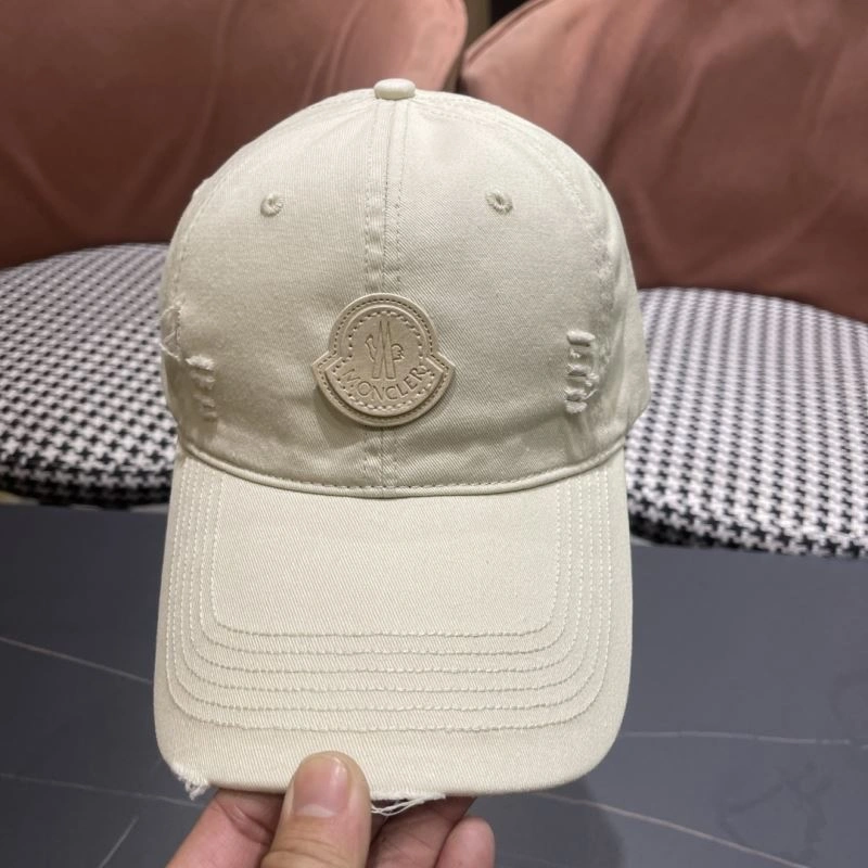 Sleek Moncler Caps 261647