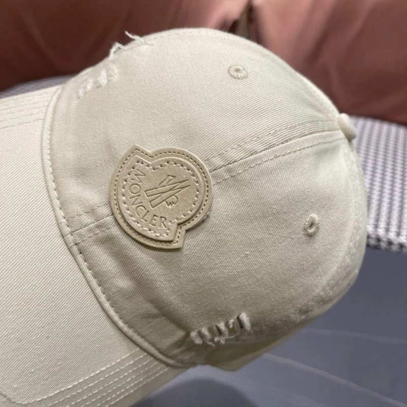 Sleek Moncler Caps 261647