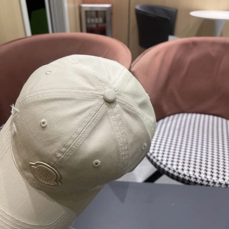 Sleek Moncler Caps 261647