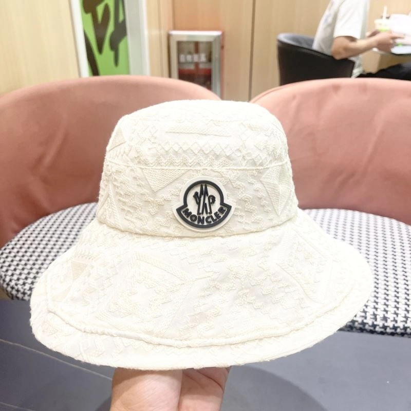 Timeless Moncler Caps 261637