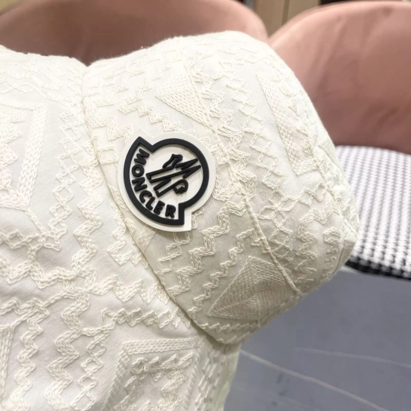 Timeless Moncler Caps 261637