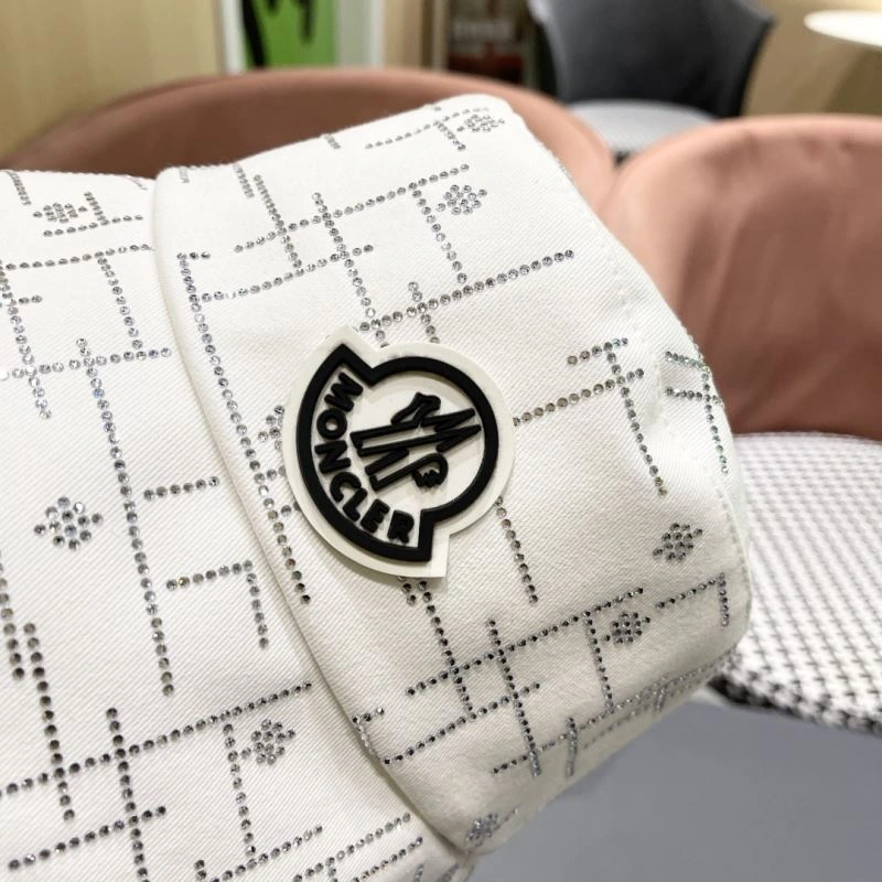 Moncler Caps SmoothTexture 261639
