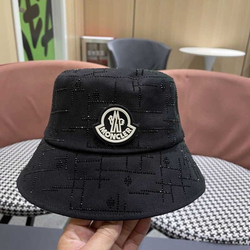 Moncler Caps Sophisticated 261641