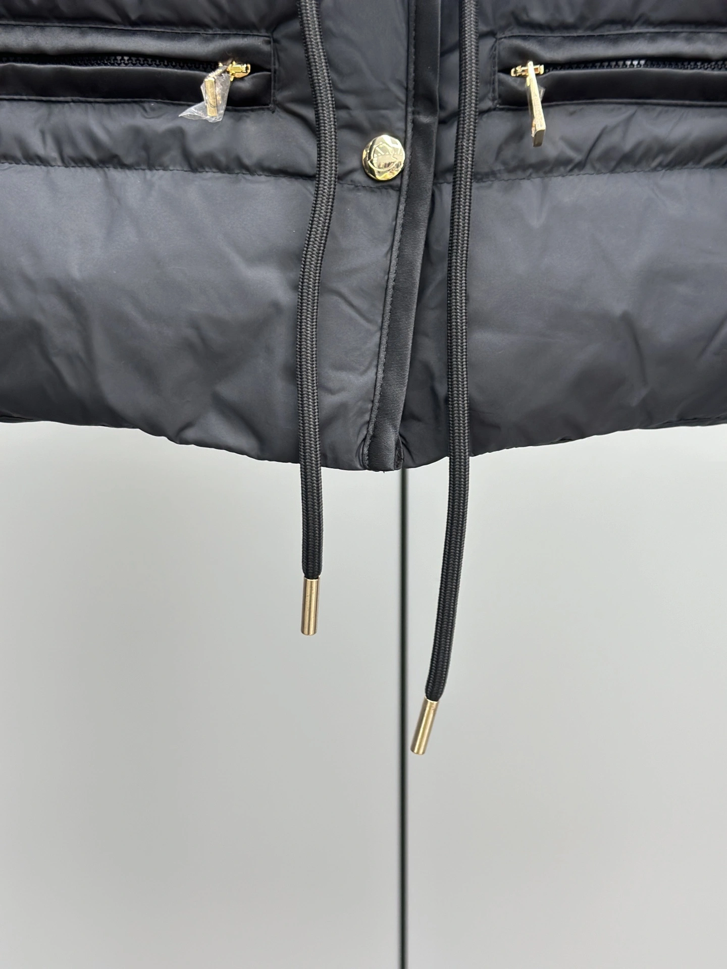 Trendsetting Moncler Down Jackets 146704