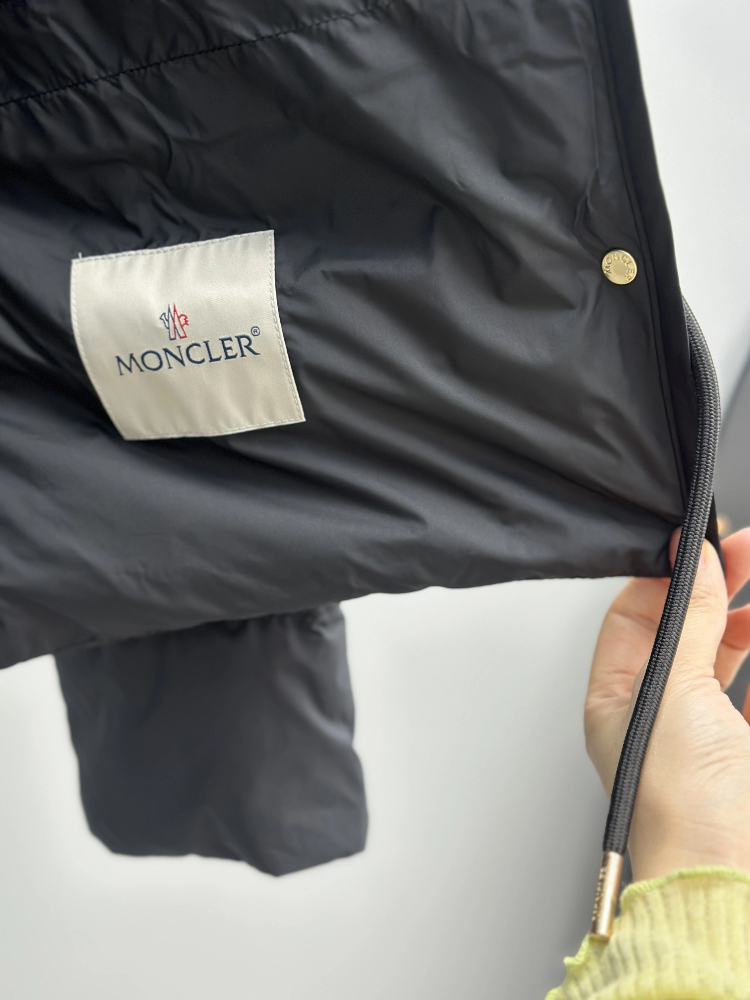 Trendsetting Moncler Down Jackets 146704