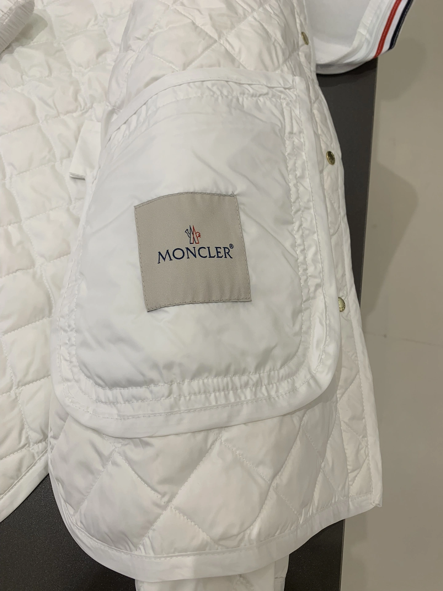 Moncler Down Jackets HighQuality 146686