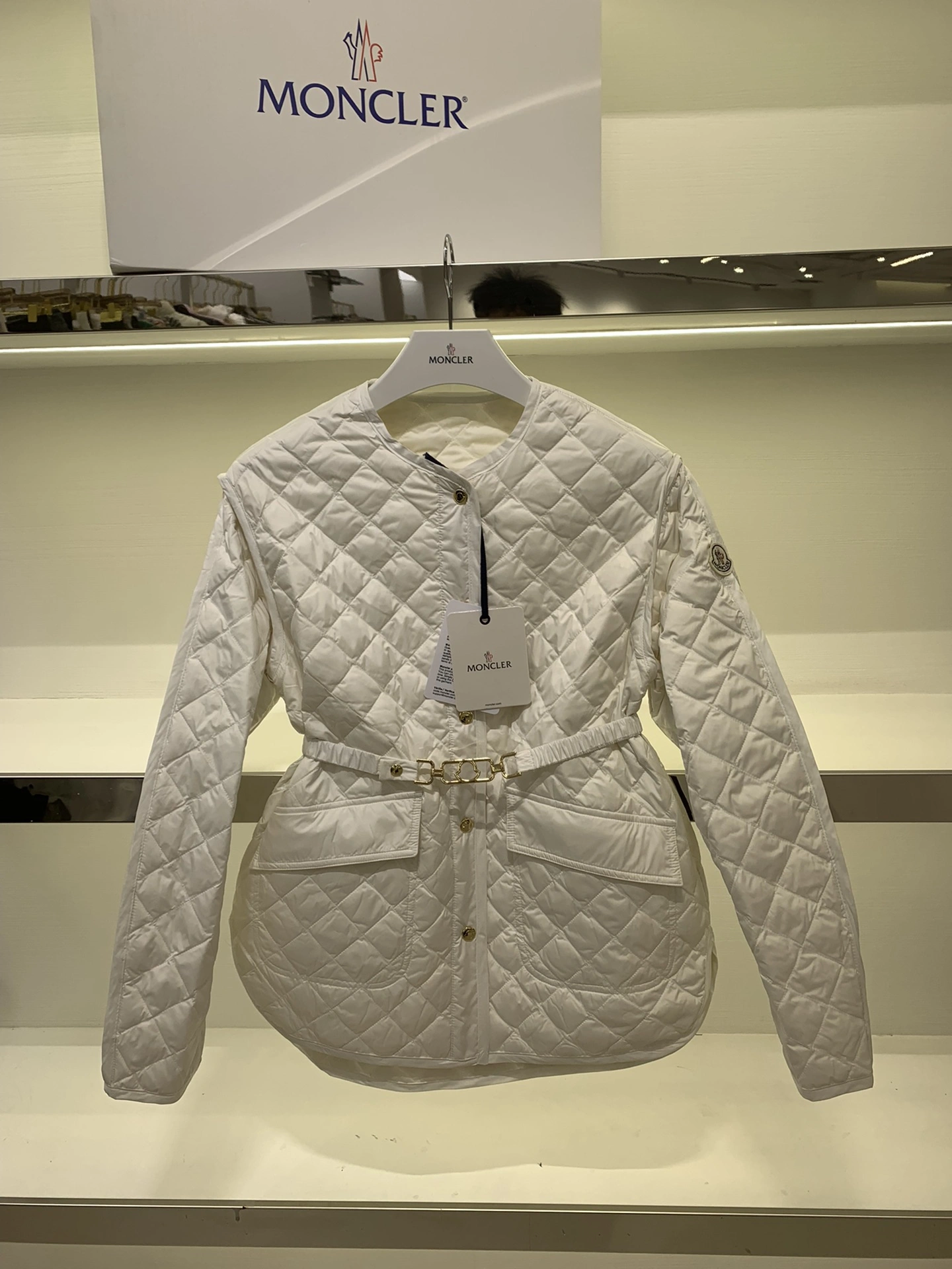 Moncler Down Jackets HighQuality 146686