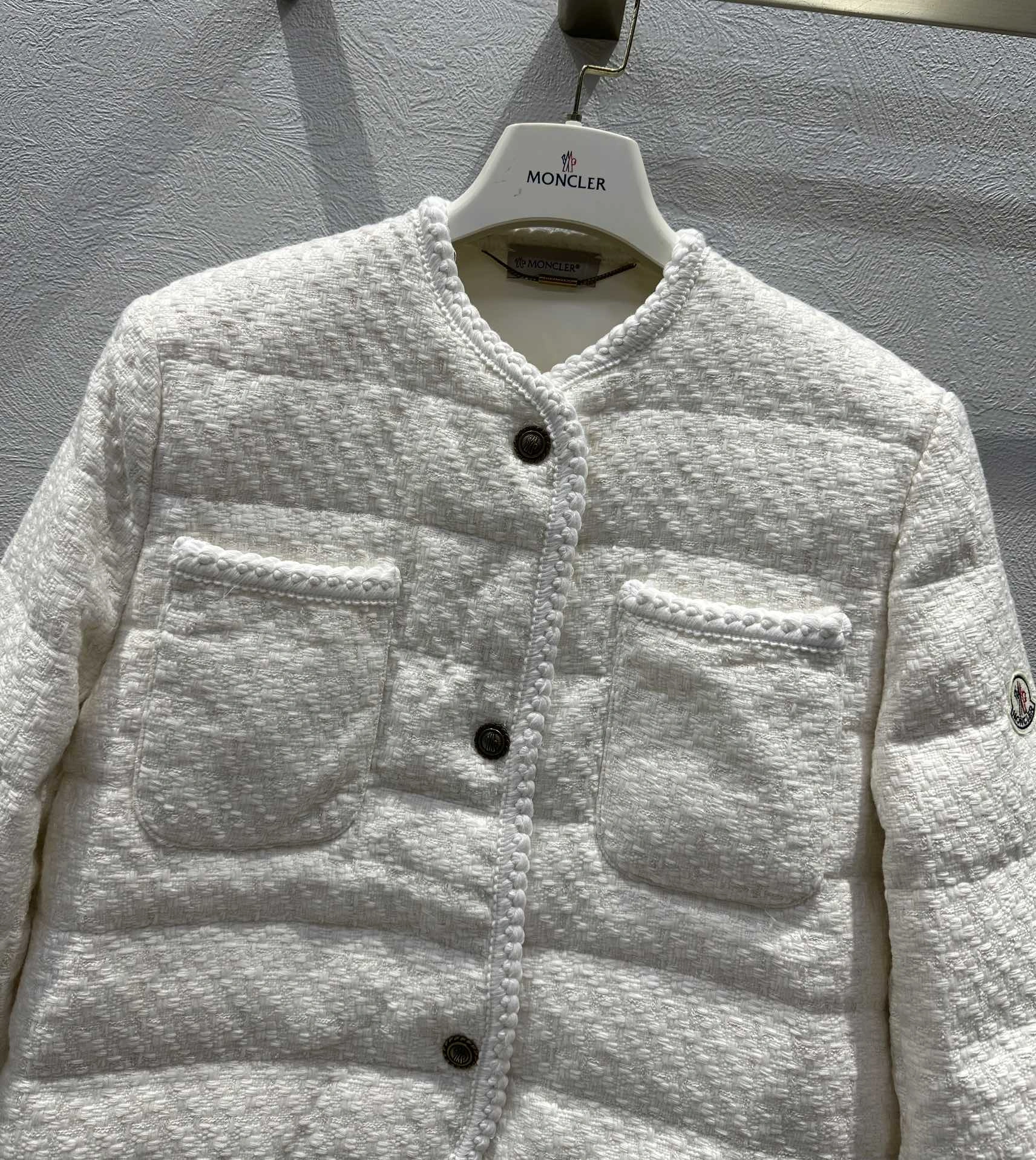 Moncler Down Jackets WellDesigned 146677