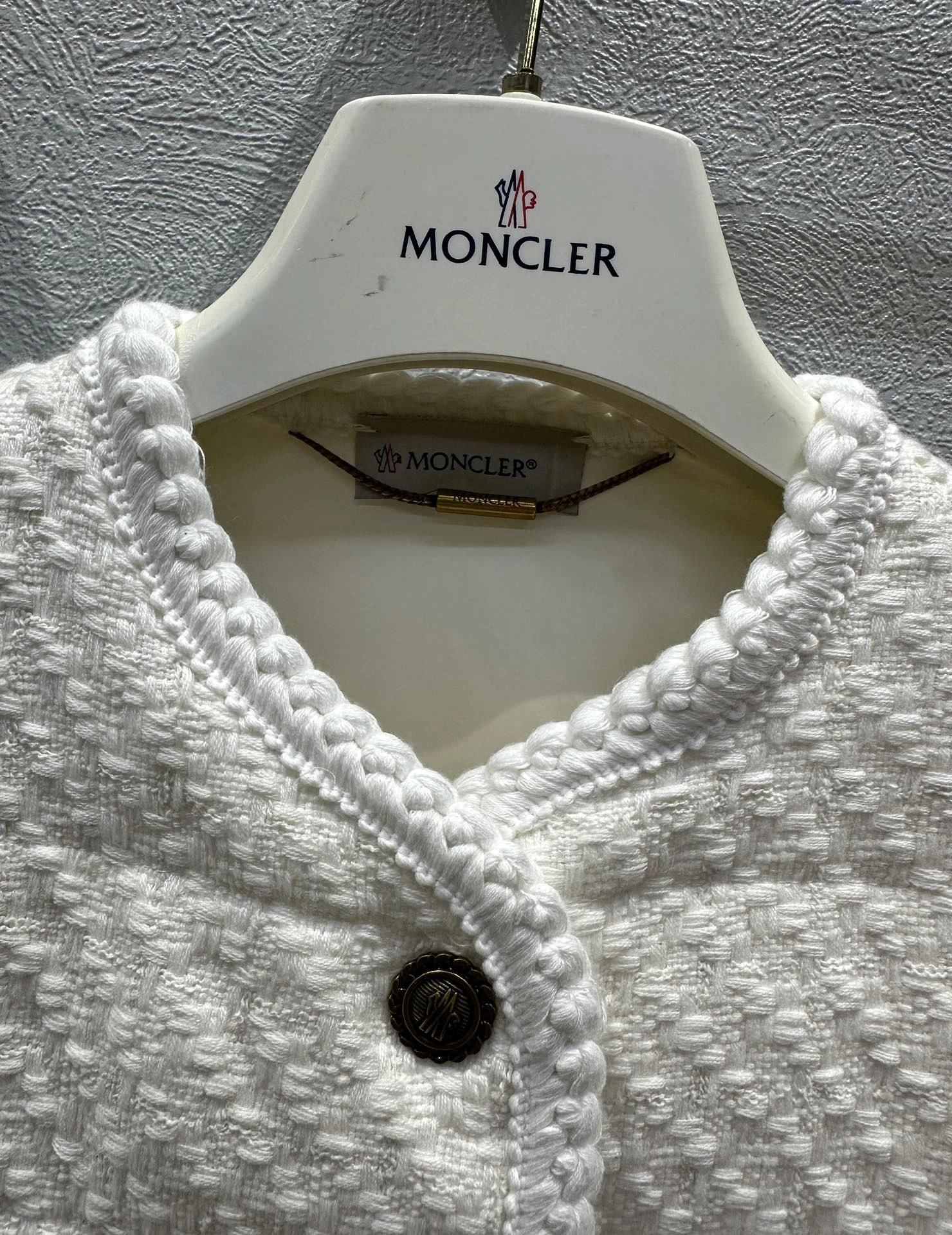 Moncler Down Jackets WellDesigned 146677