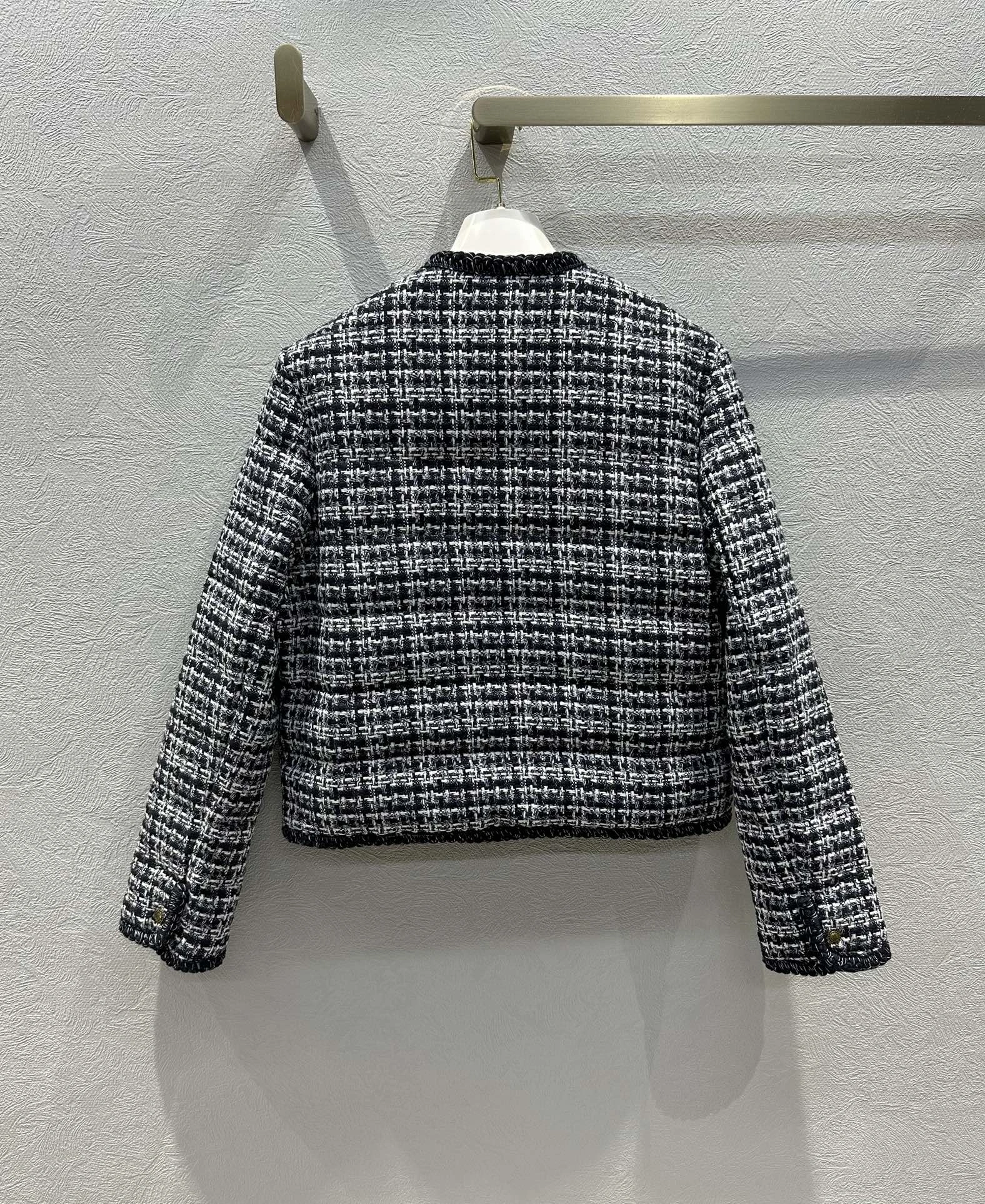 Compact Moncler Down Jackets 146670