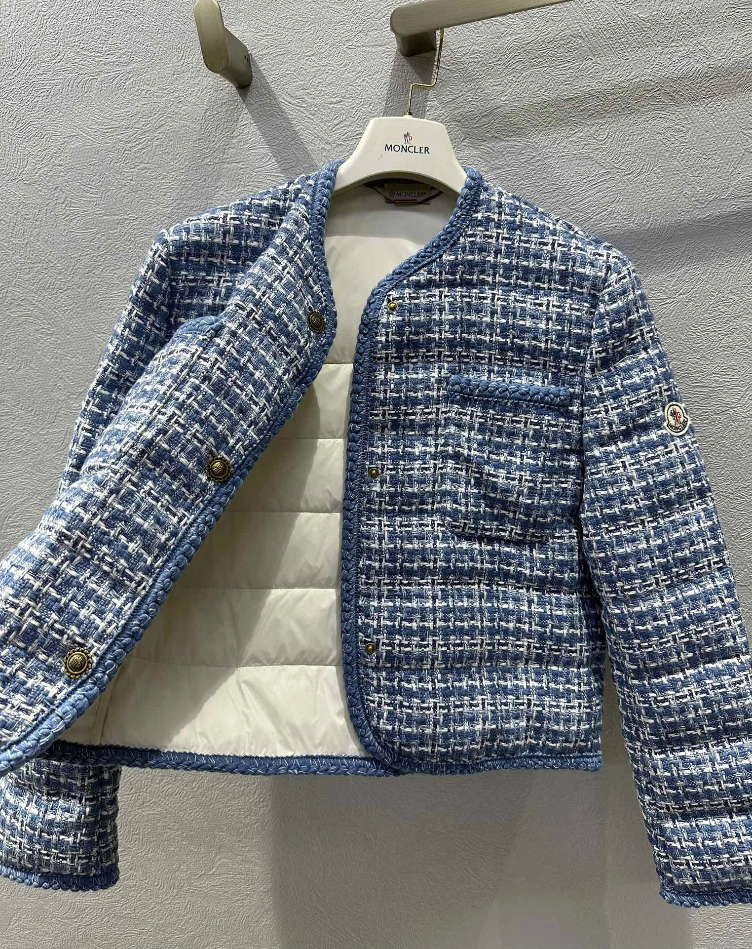 Moncler Down Jackets TimelessDesign 146667