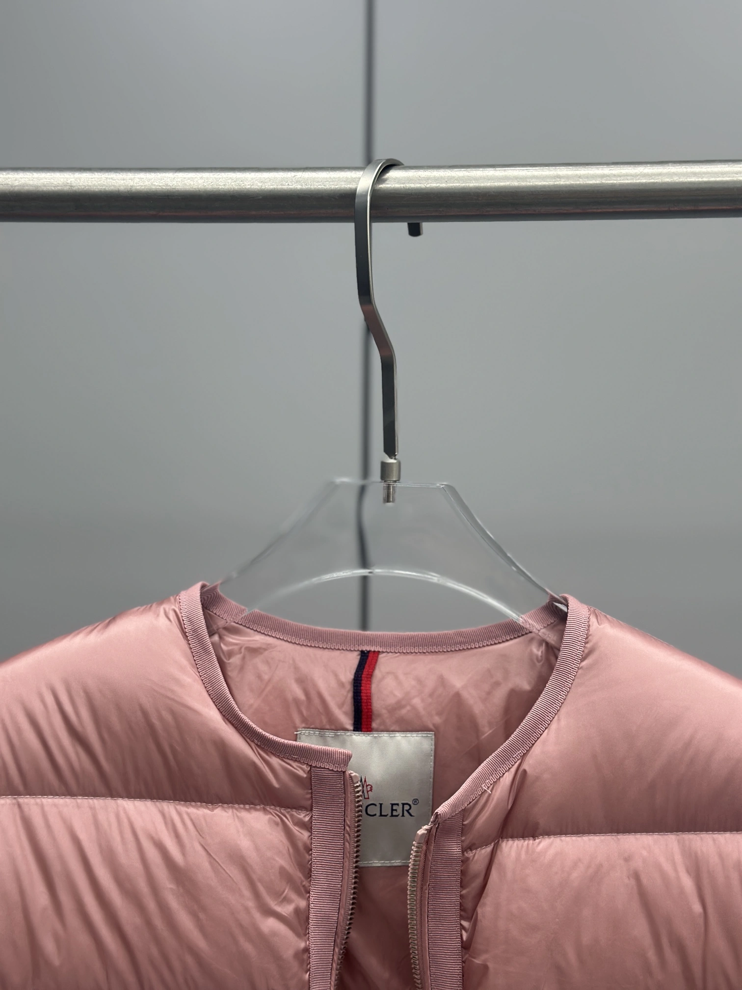Bold Moncler Down Jackets 146669