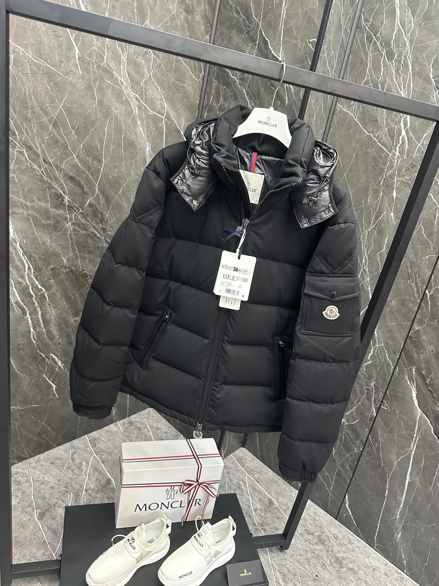 Moncler Down Jackets Lightweight 146657
