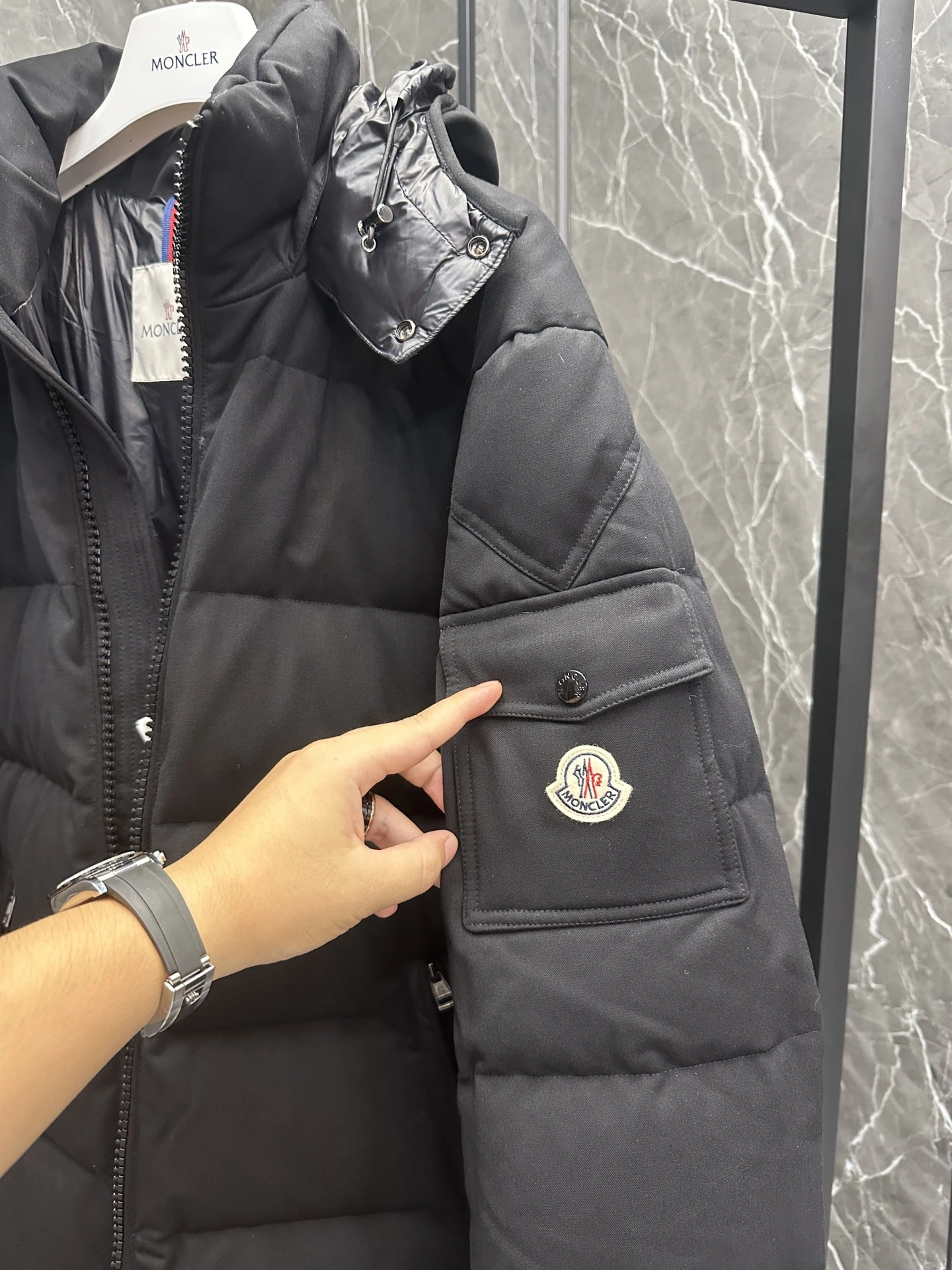 Moncler Down Jackets Lightweight 146657