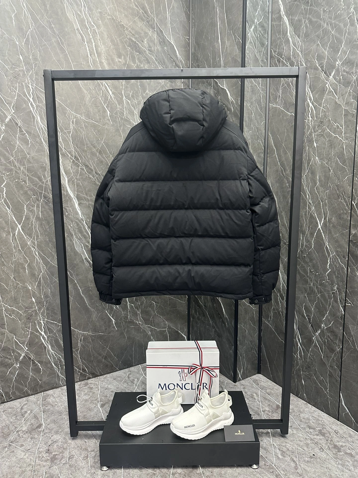 Moncler Down Jackets Lightweight 146657