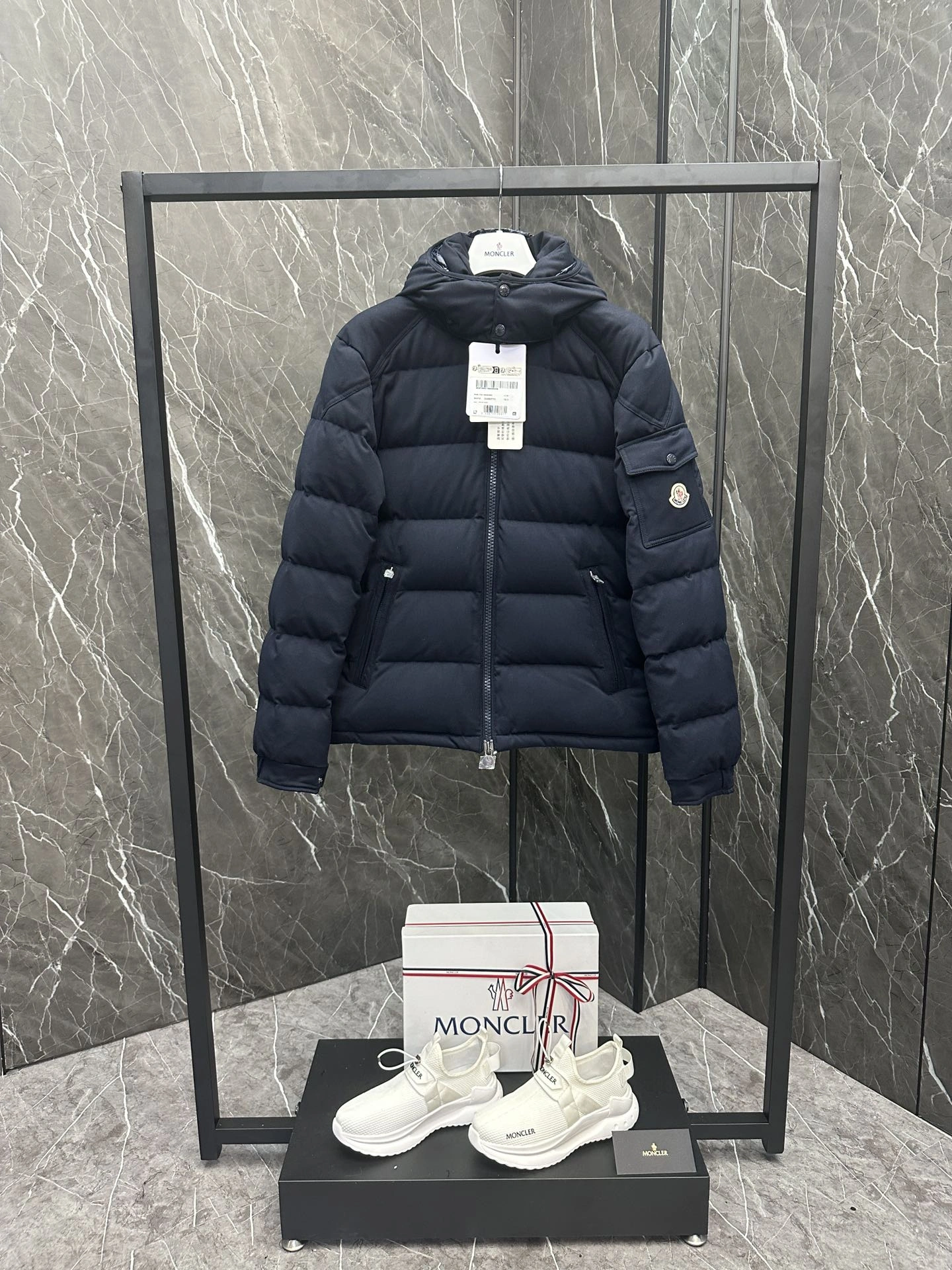 Moncler Down Jackets TechFriendly 146668