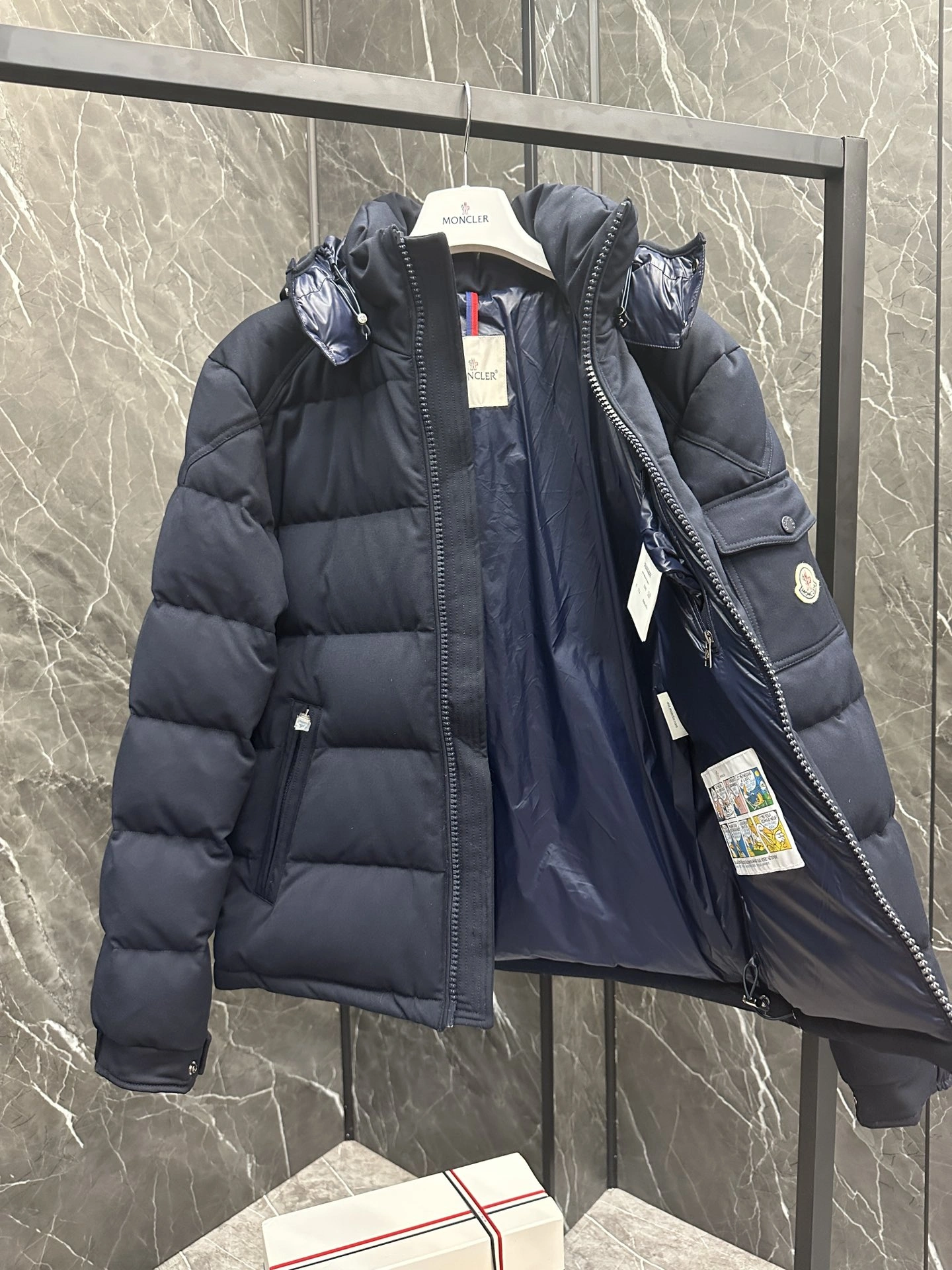 Moncler Down Jackets TechFriendly 146668