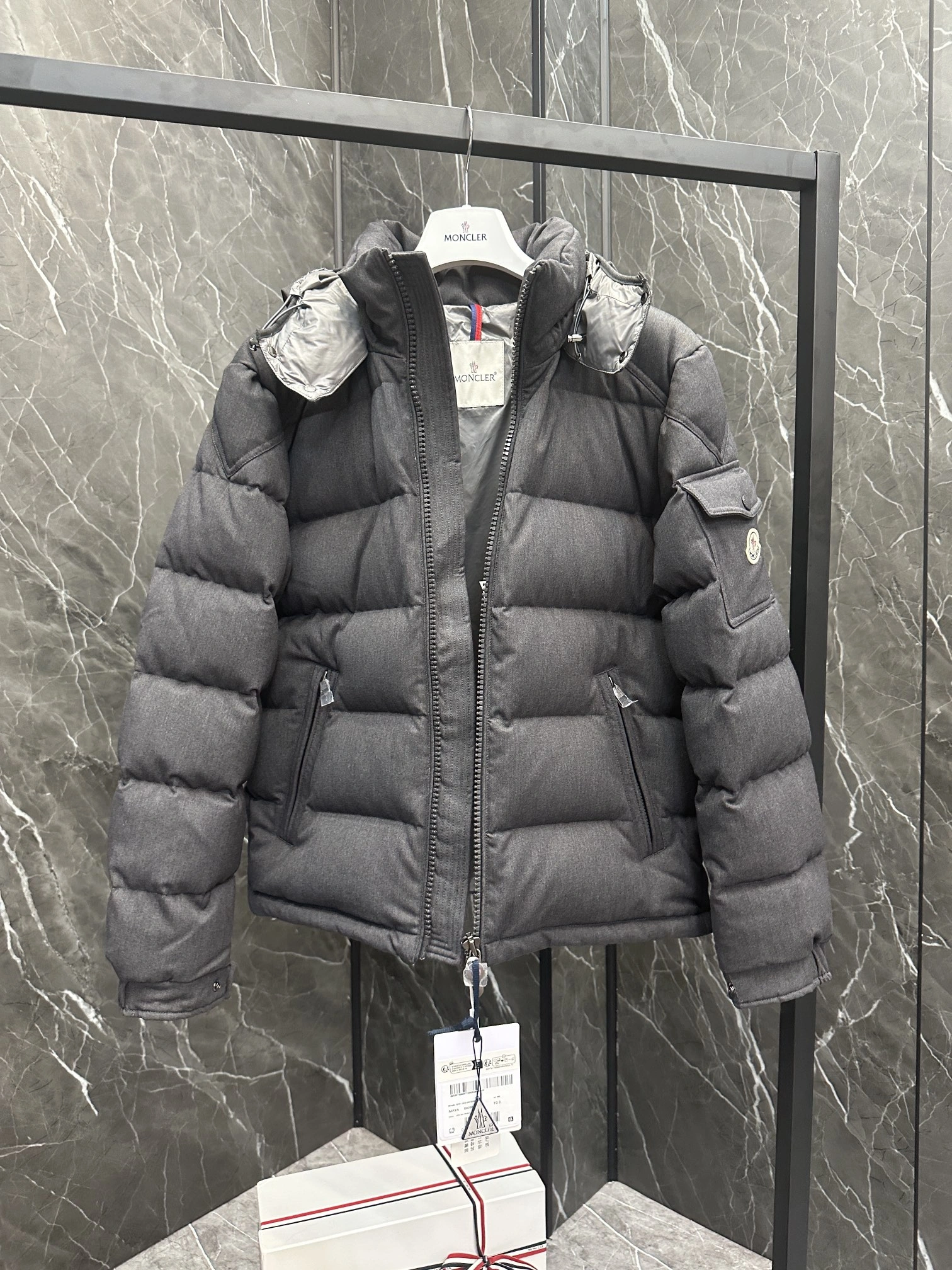 WellDesigned Moncler Down Jackets 146671