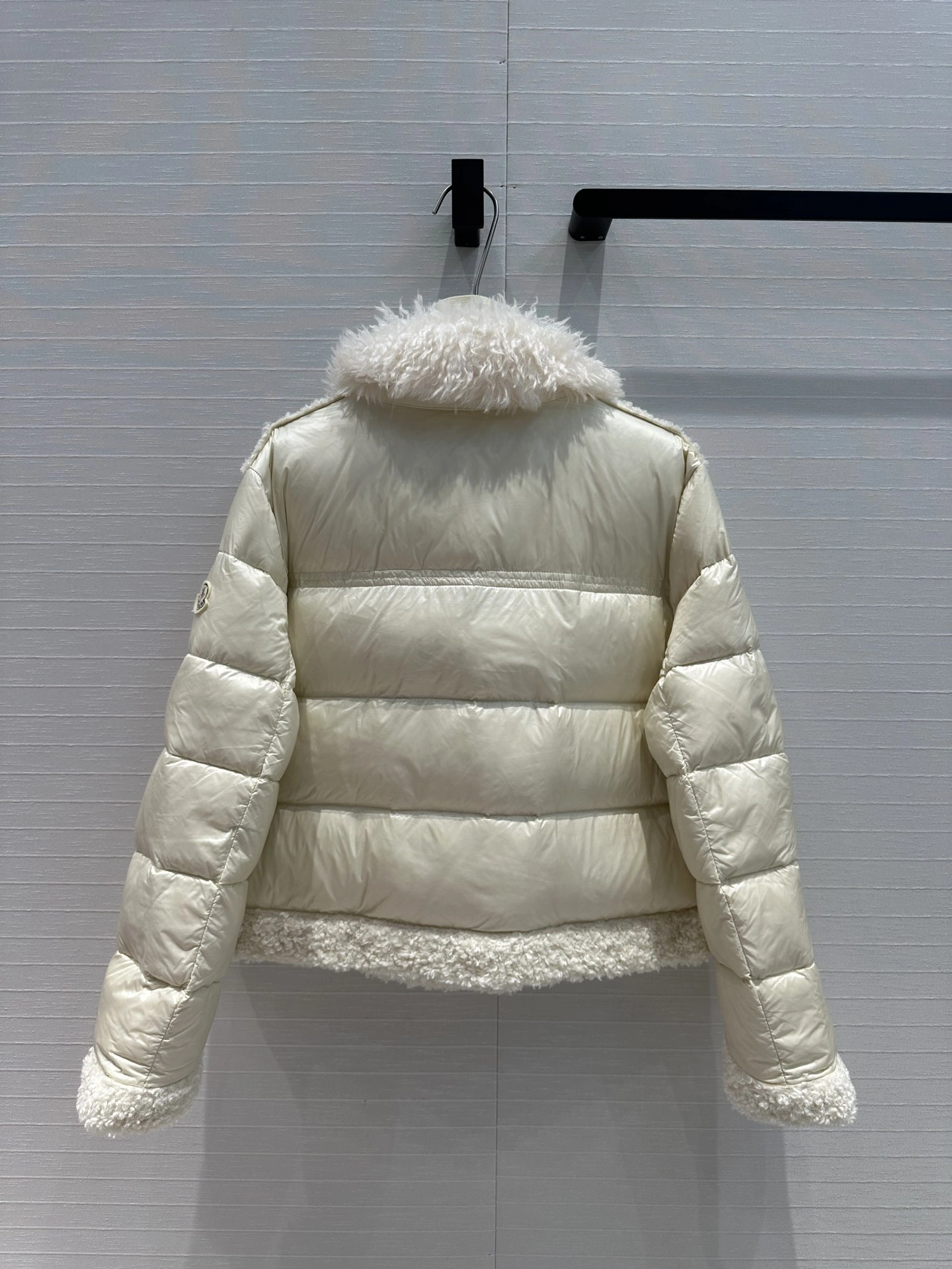 Moncler Down Jackets Premium 146658